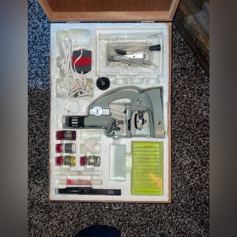 1950s/60s vintage focal microscope